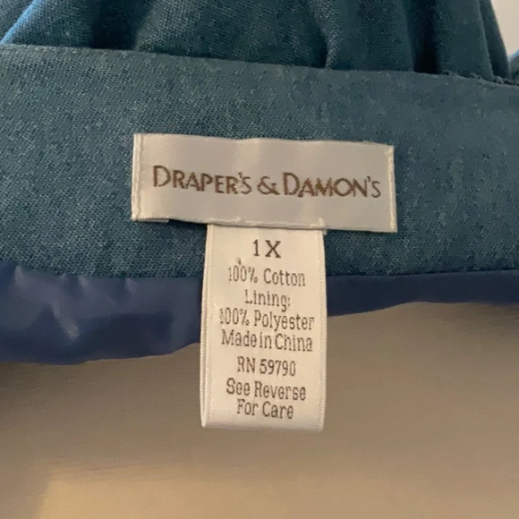 🦋 So Adorable NWOT Drapers and Damon‘s open front jacket w/3D accents 🦋 - Picture 9 of 11